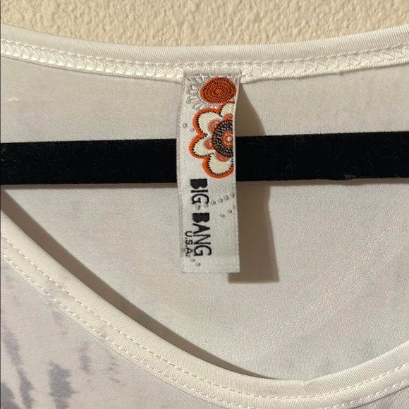 #288Cream Graphic Relaxed Short Sleeve Tee - Picture 2 of 6